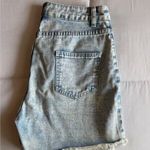 Women’s soft Acid Wash Jean Shorts